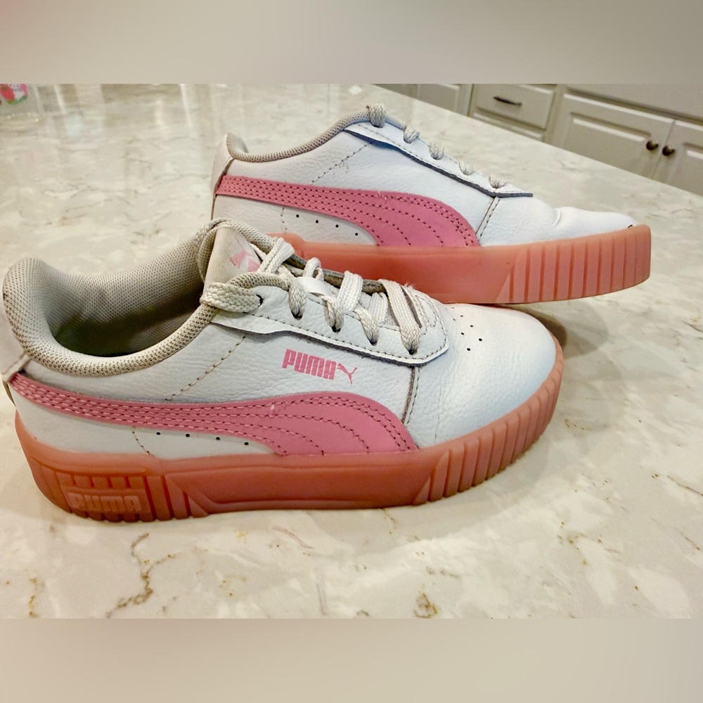Puma Kids Sneakers in Pink and White